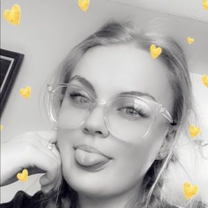 Meet your Posher, Mallory